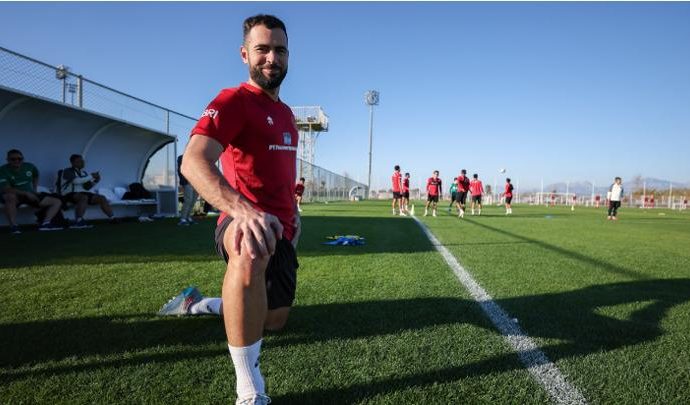 Tak Bisa Perkuat Timnas Indonesia pada 2 Laga Kualifikasi Piala Planet 2026, Jordi Amat Beri Keterangan lalu Kirim Bantuan