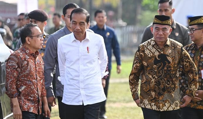 Kelakar Muhadjir Effendy ke Pratikno: Belum Ganti Saya, Sudah Perintah Saya