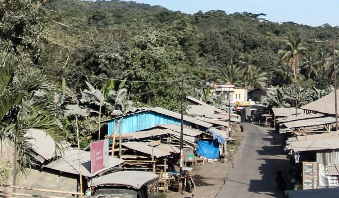 Erupsi Gunung Lewotobi Laki-laki, Satu Keluarga Tewas Tertimbun Reruntuhan akibat Lontaran Material